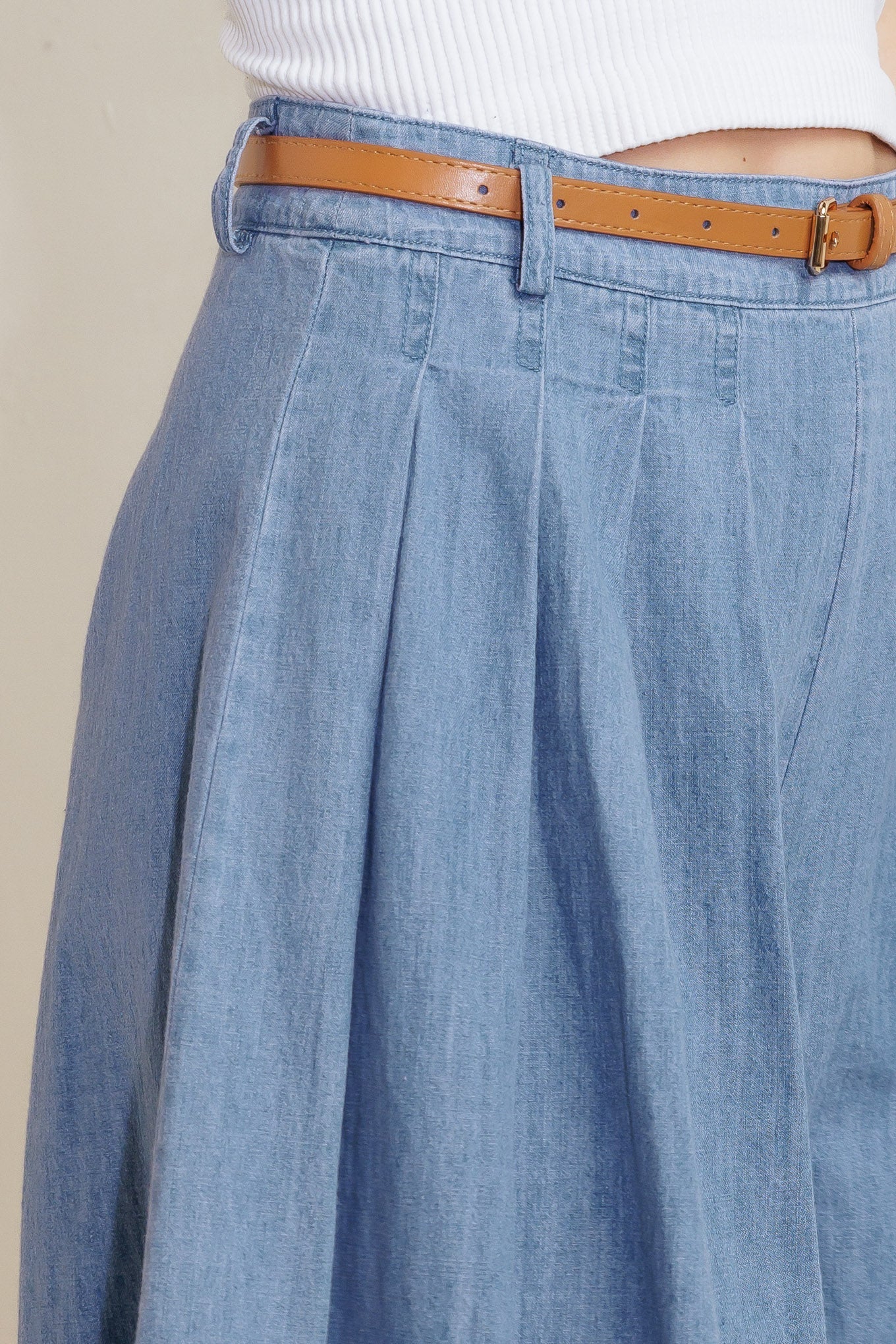 SERENITY HILL CHAMBRAY SHORT Flying Tomato